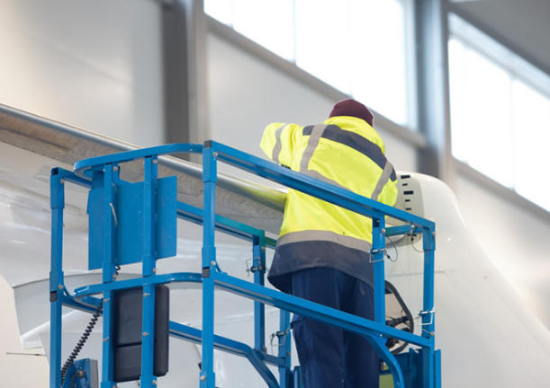 Right Scissor Lift