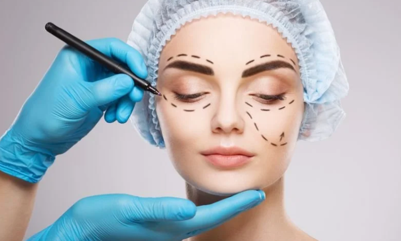 Looking to Refresh Your Eyes? What You Need to Know About Eyelid Surgery in Dubai