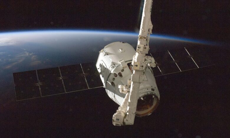 hypernova growth in orbit